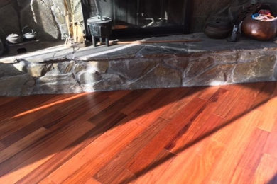 Stone Fireplace undercut-Brazilian Cherry Natural (Misty Rigde San Clemente)
