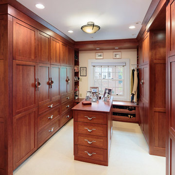 Traditional Closet