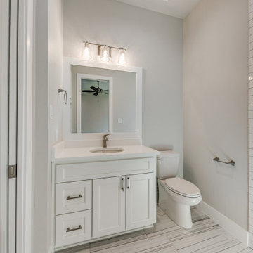 Transitional: 5,087 ft², 5 BR/5.5 BA/1 ST