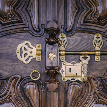 Solid Wood Doors & Frames