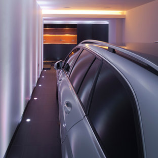 ロンドンのコンテンポラリースタイルのおしゃれな玄関の写真