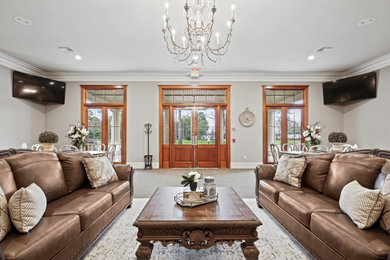 Country home design photo in New Orleans