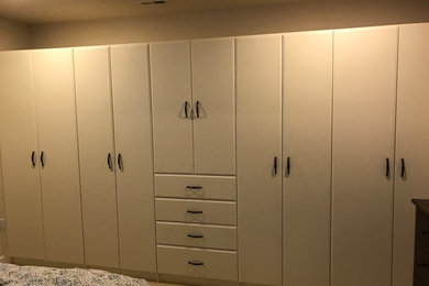 Flat Panel Bedroom Cabinet Storage