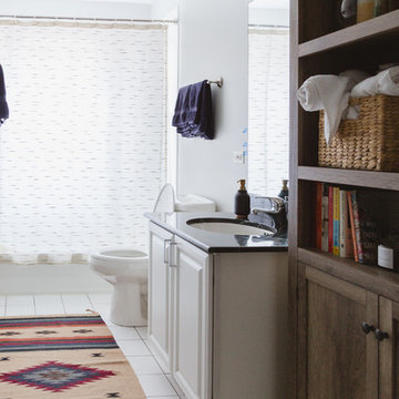 My Houzz: Couple Put a Personal Stamp on Their Chicago Condo