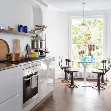 Free-flowing Kitchen