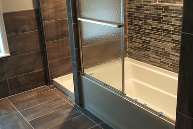 Inspiration for a transitional bathroom remodel in Philadelphia