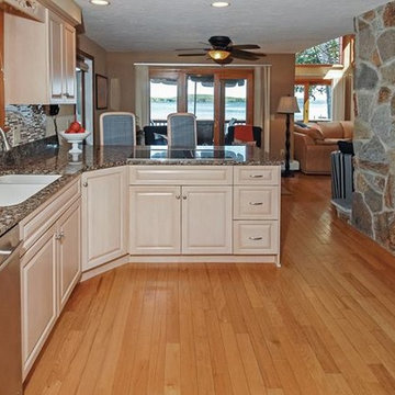ACTIVE: Lake House on Lake Winnipesaukee