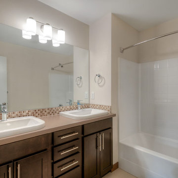 Powell New Homes & Renovations Tour 2017 Featured Home: Bathroom