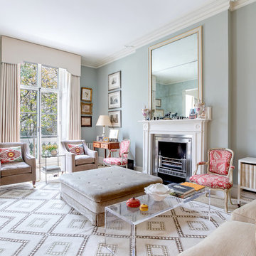 Traditional Living Room