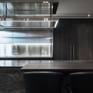 Triumph: eclectic style of stones & metals