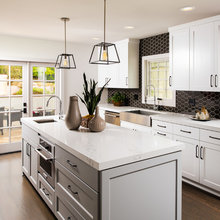 Kitchen to show V