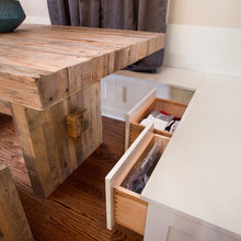 Banquette table