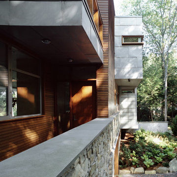 Lakeside Residence