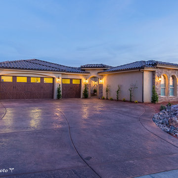 High Ridge Drive: Exterior Front Entrance