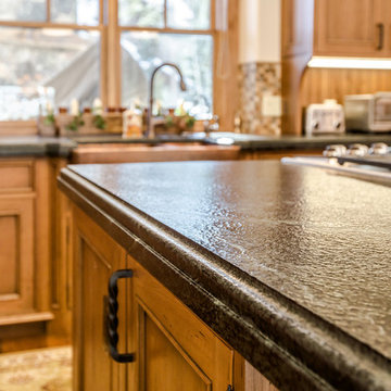 Kitchen - Rustic Mountain Home in Brekenridge Co