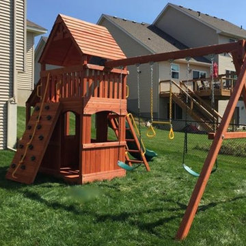 Lakeville, MN- Turbo Original Fort Hangout Play Set