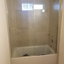 Castana, Orange County - Shower Doors