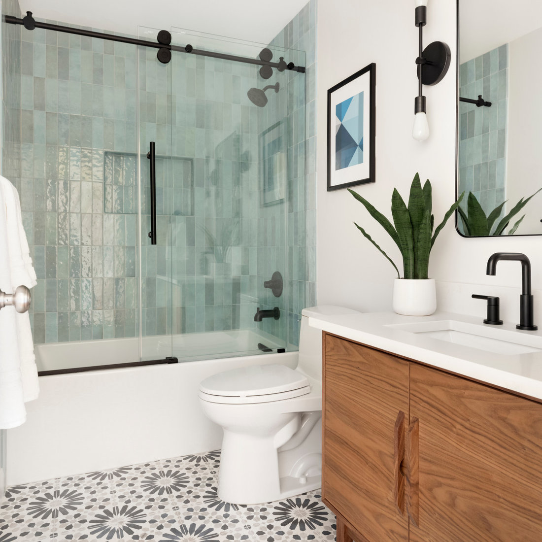 Fun Mid Century Bathroom