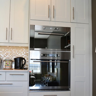 Grimslov Houzz Example Of A Mid Sized Trendy Home Design In Vancouver Save Photo Grimslov Ikea White And Grey Kitchens