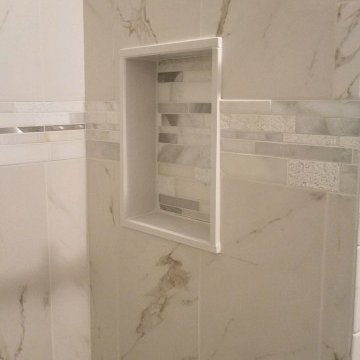 2 Bathrooms in North Babylon