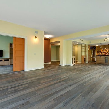 Antique Skip Oak Planed Smooth Flooring in an Open Concept Living Space