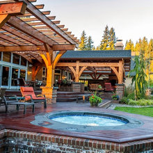 OUTDOOR LIVING