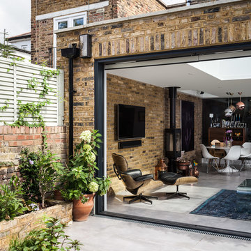 Slimline aluminium sliding door