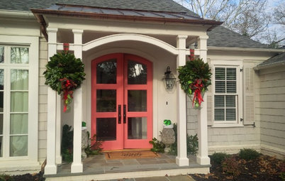 40 Welcoming Holiday Entryways