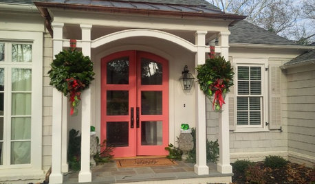 40 Welcoming Holiday Entryways