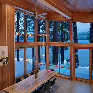 Rustikales Esszimmer in Seattle