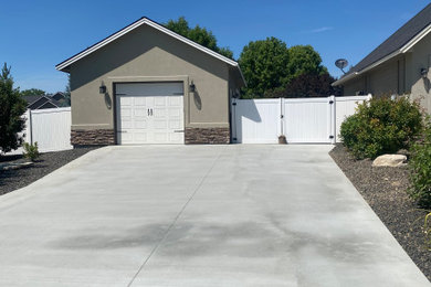 Garage photo in Boise