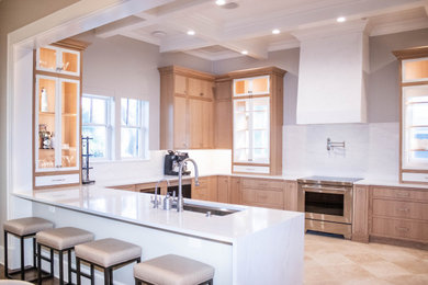 Transitional kitchen photo in Jacksonville