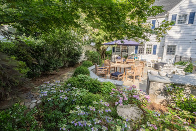 Example of a patio design in New York
