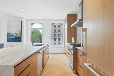 Kitchen photo in New York