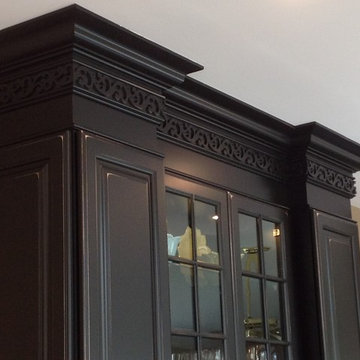 Traditional Elegant Kitchen
