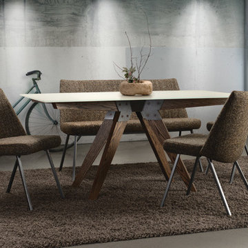 Trica Soul Table