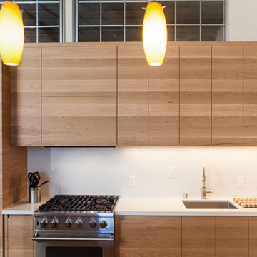 Horizontal Grain Kitchen