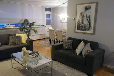 Elegant family room photo in Toronto