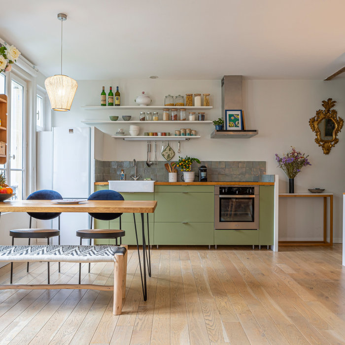 Cuisine verte, aménagement et décoration d'un appartement à Paris