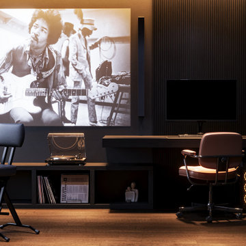 Music and Creative Studio Room