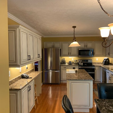 Cabinet reface with granite and new wall of cabinets