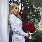 Lia Thompson's photo