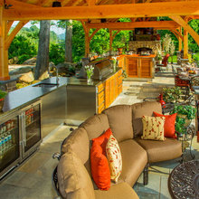 Outdoor Kitchen