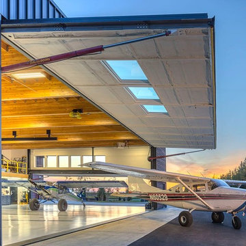 Hillside Private Aviation Home