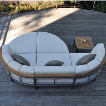 Kingsley-Bate Tivoli Stainless Steel and Teak Outdoor Furniture