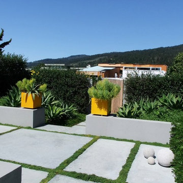 Stinson Beach, Seadrift Courtyard