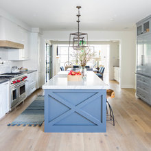 Lake Kitchen