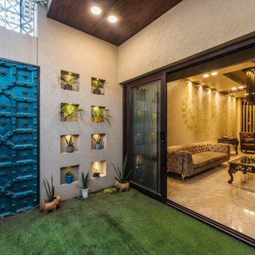 Arrayed House