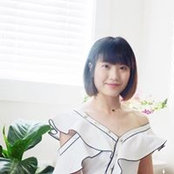 Kary Lin's photo
