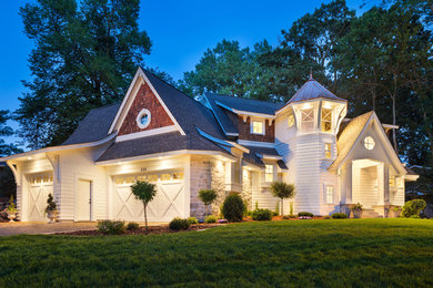 Beach style home design photo in Minneapolis